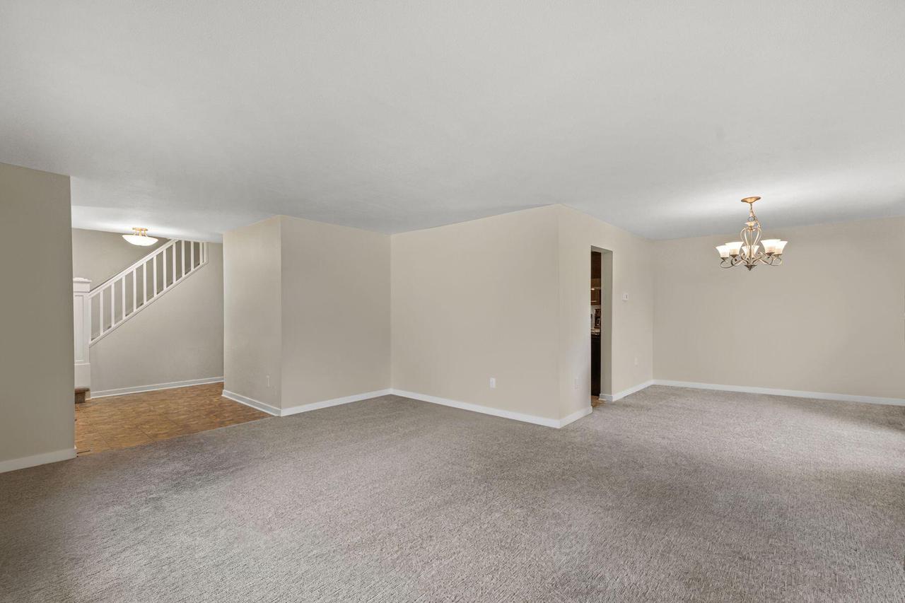 4008 Mallard LANE
