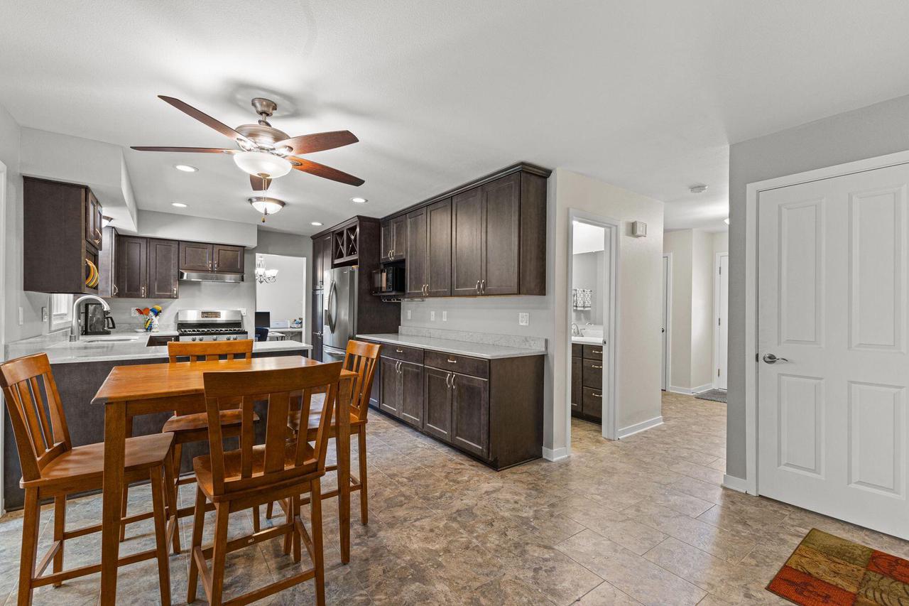 4008 Mallard LANE