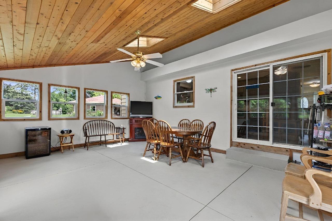 4008 Mallard LANE