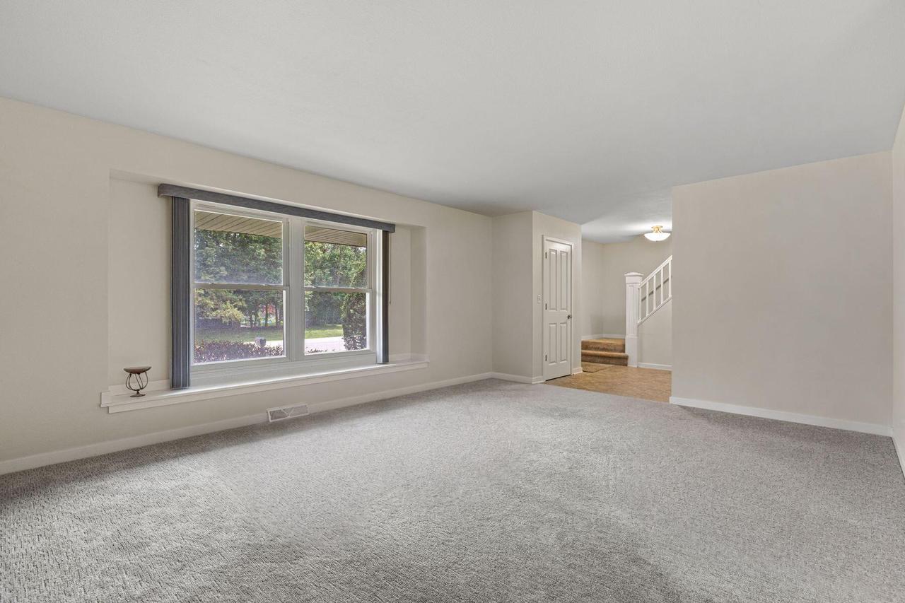 4008 Mallard LANE
