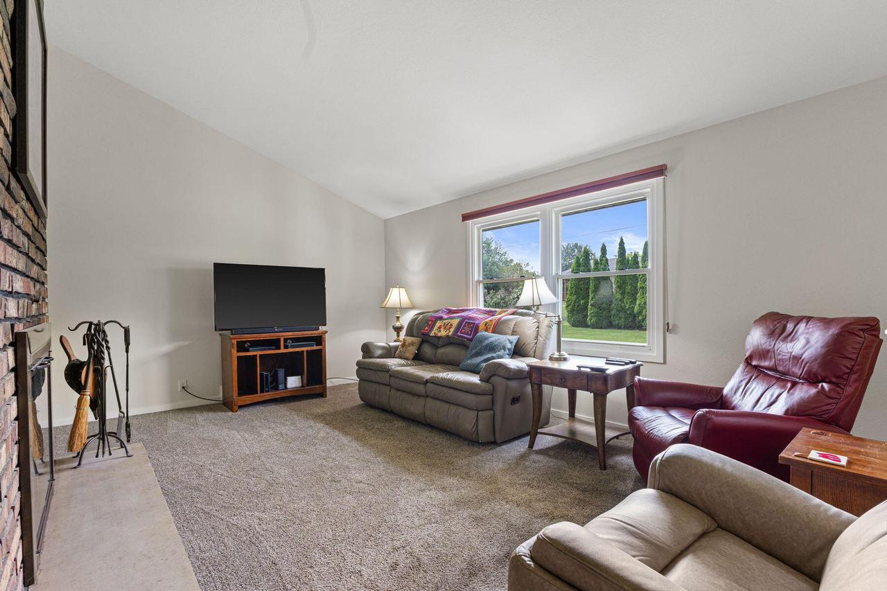 4008 Mallard LANE