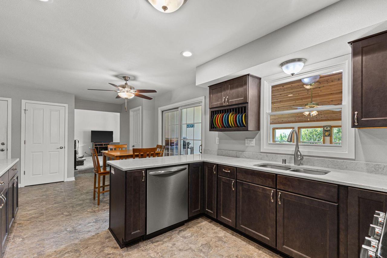 4008 Mallard LANE