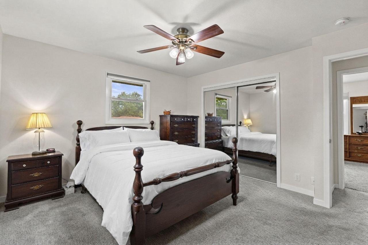 4008 Mallard LANE