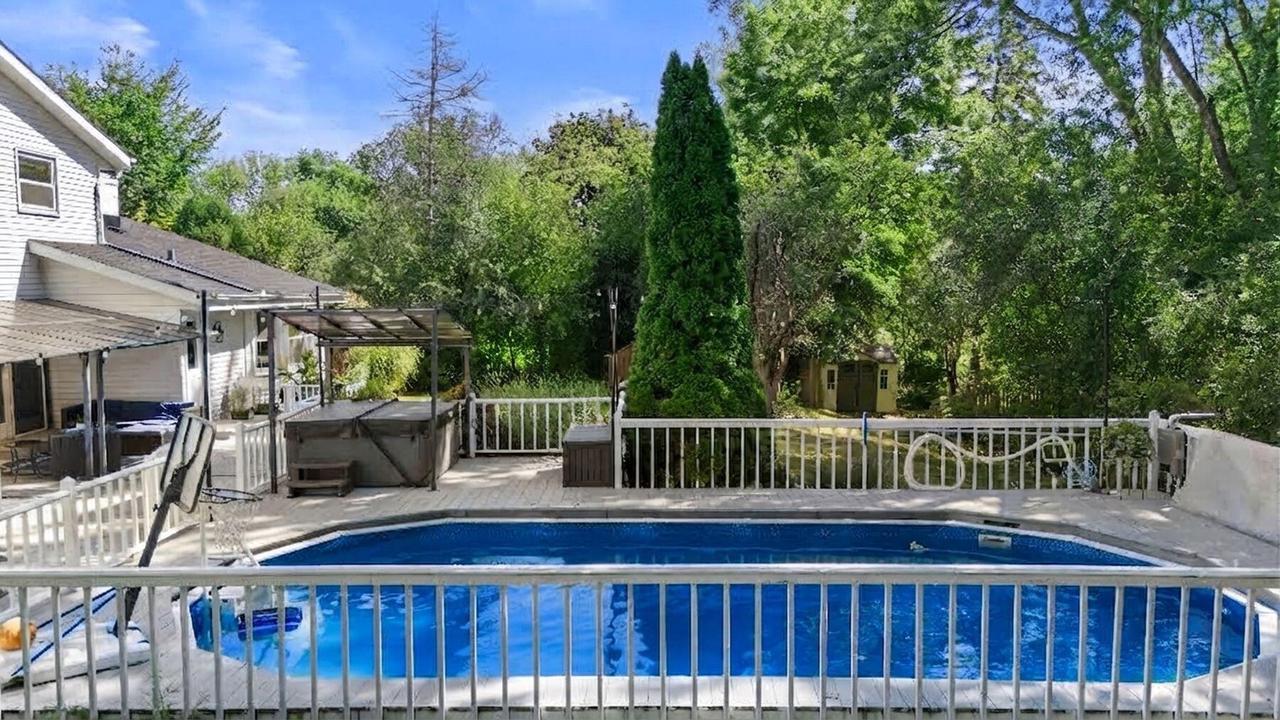 4349 Woodbury LANE