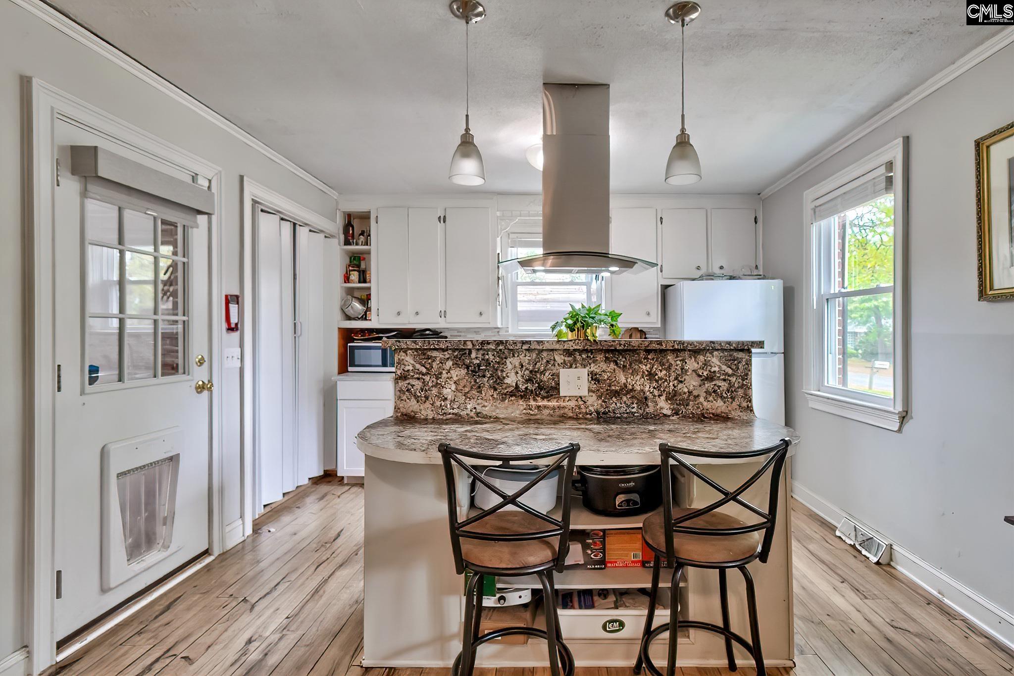 1212 Sunnyside Drive