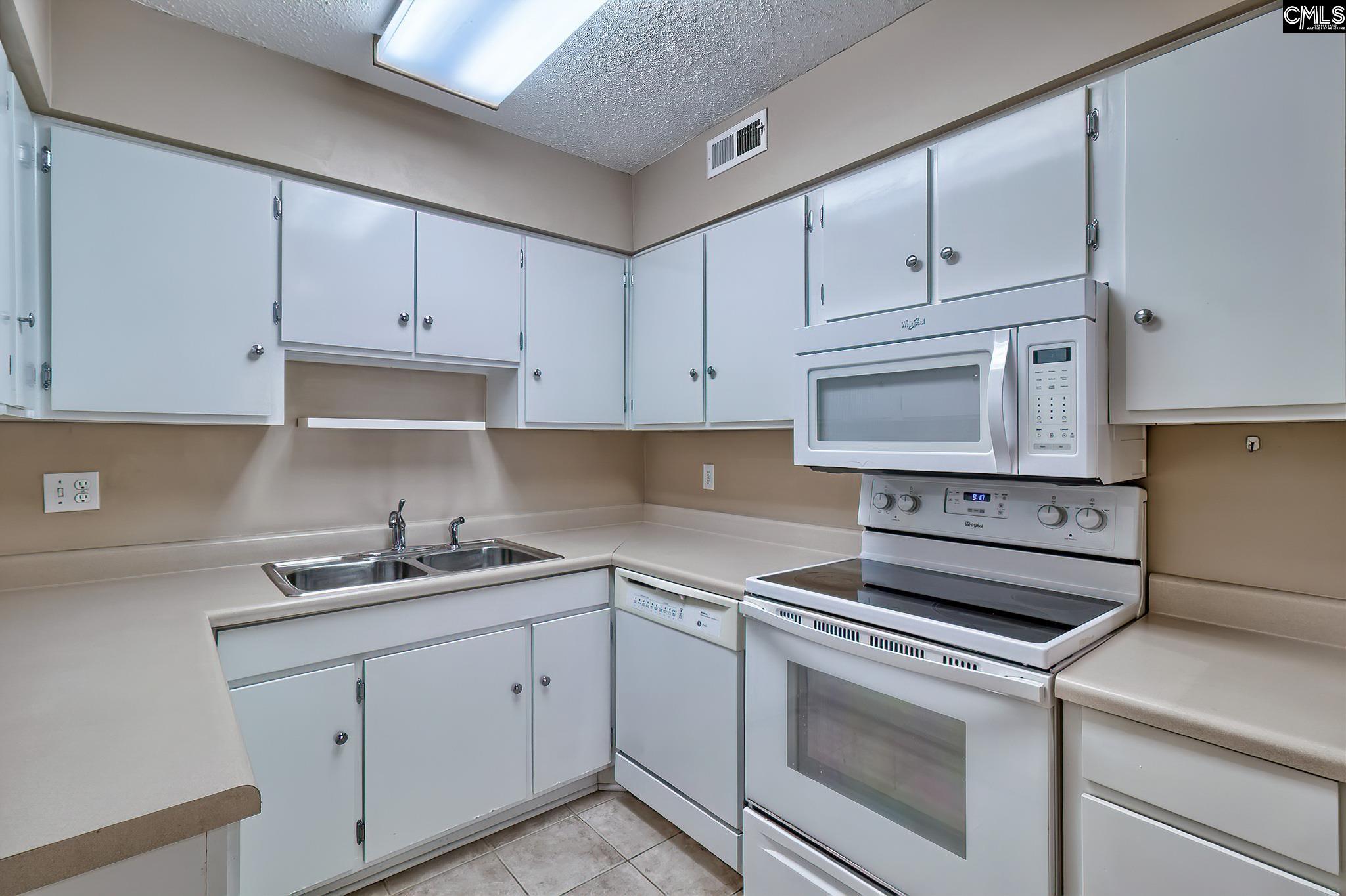 301 Harbor Heights Drive 10c