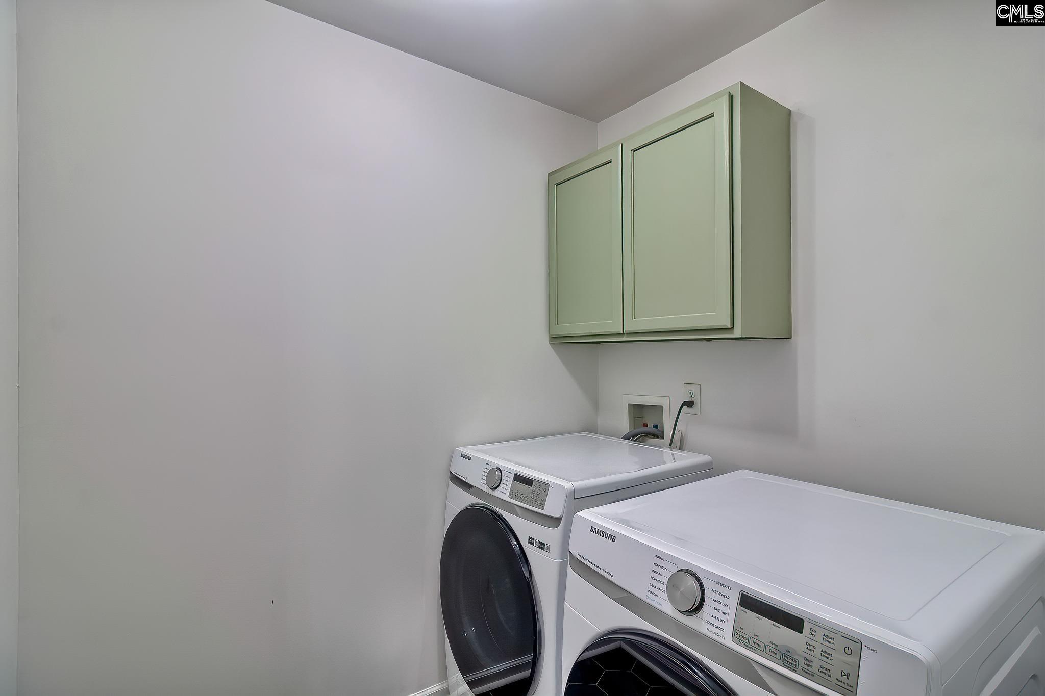 1004 Kingston Village Loop