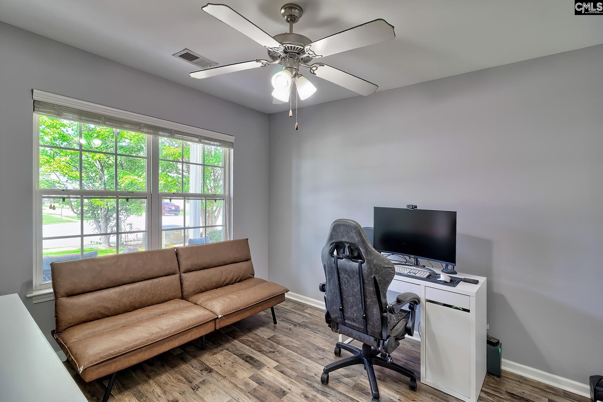 1004 Kingston Village Loop