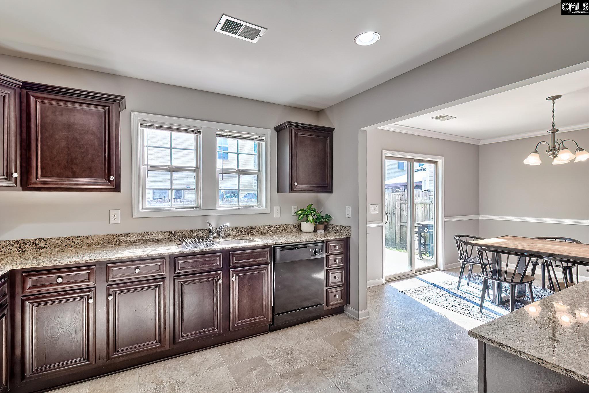 612 Dawsons Park Way