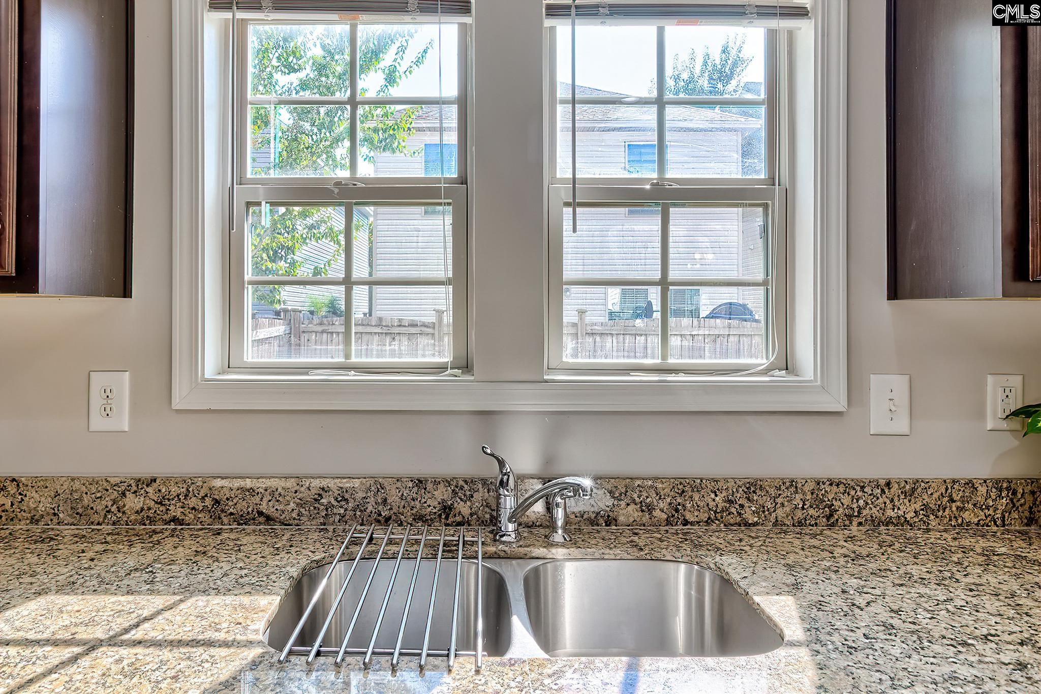 612 Dawsons Park Way