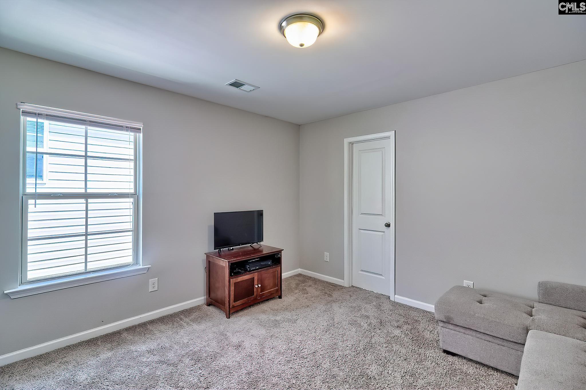 612 Dawsons Park Way