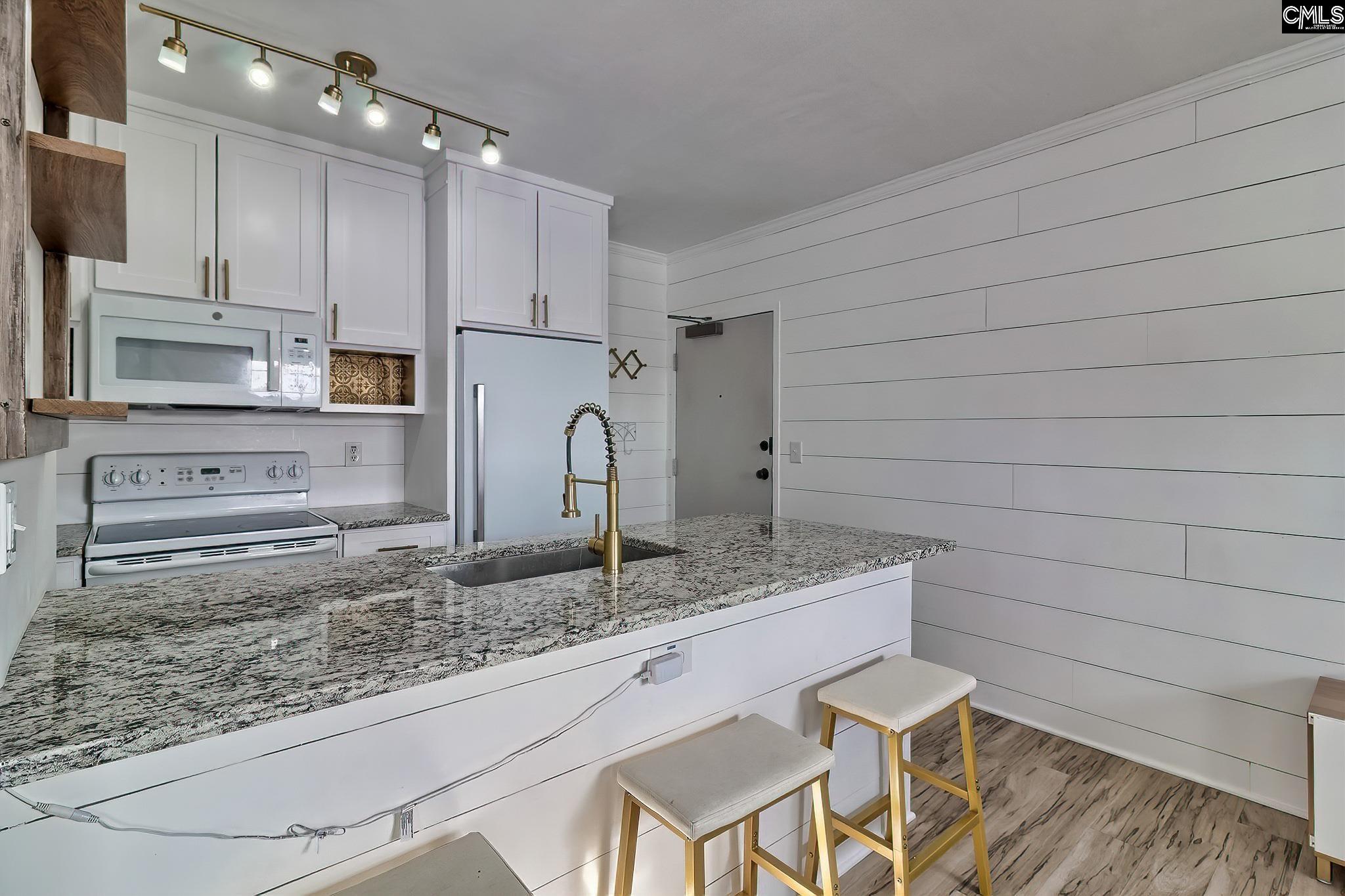 2009 Green Street 418