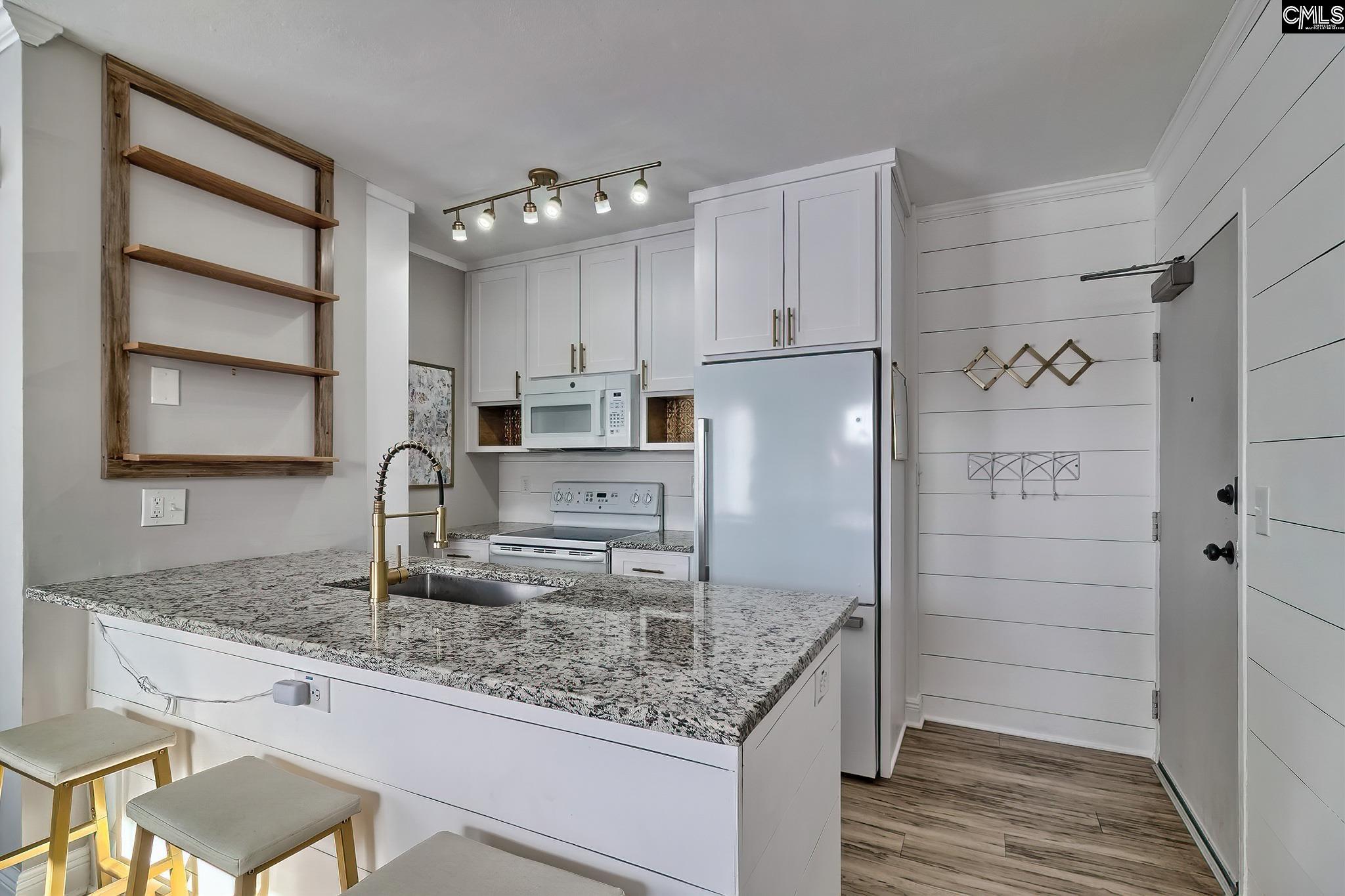 2009 Green Street 418