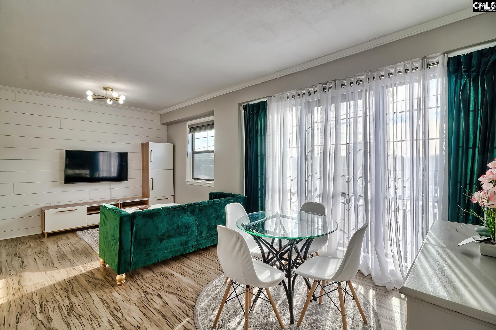 2009 Green Street 418