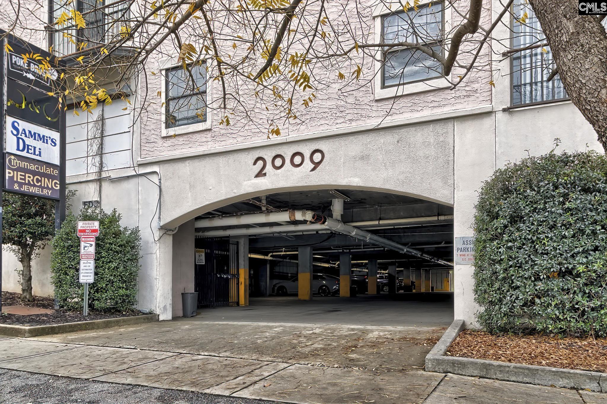 2009 Green Street 418