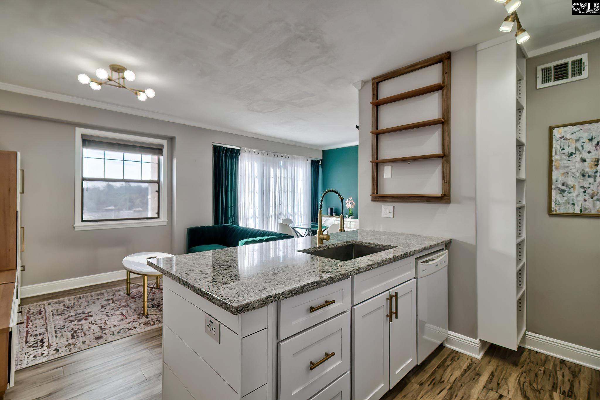 2009 Green Street 418