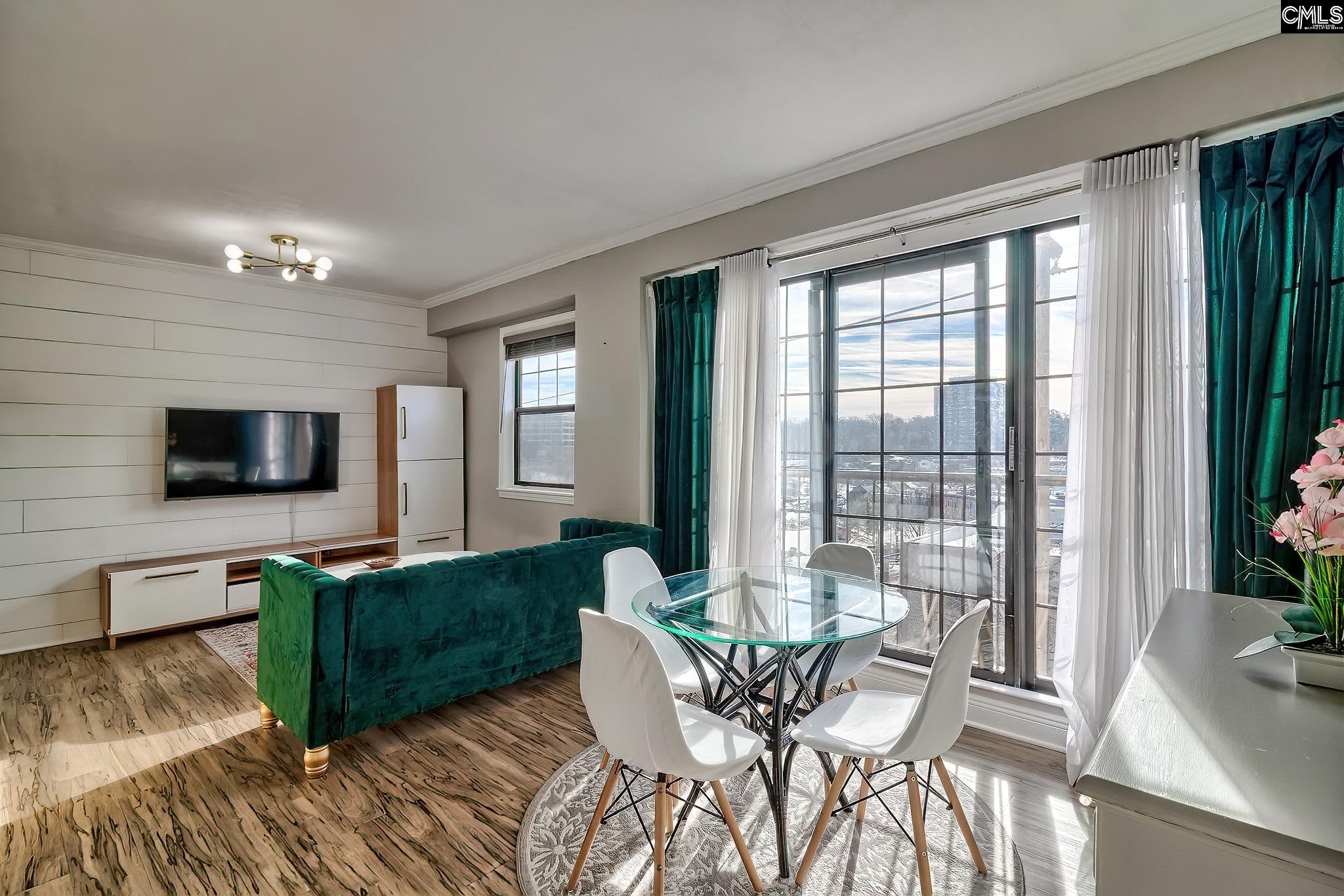 2009 Green Street 418