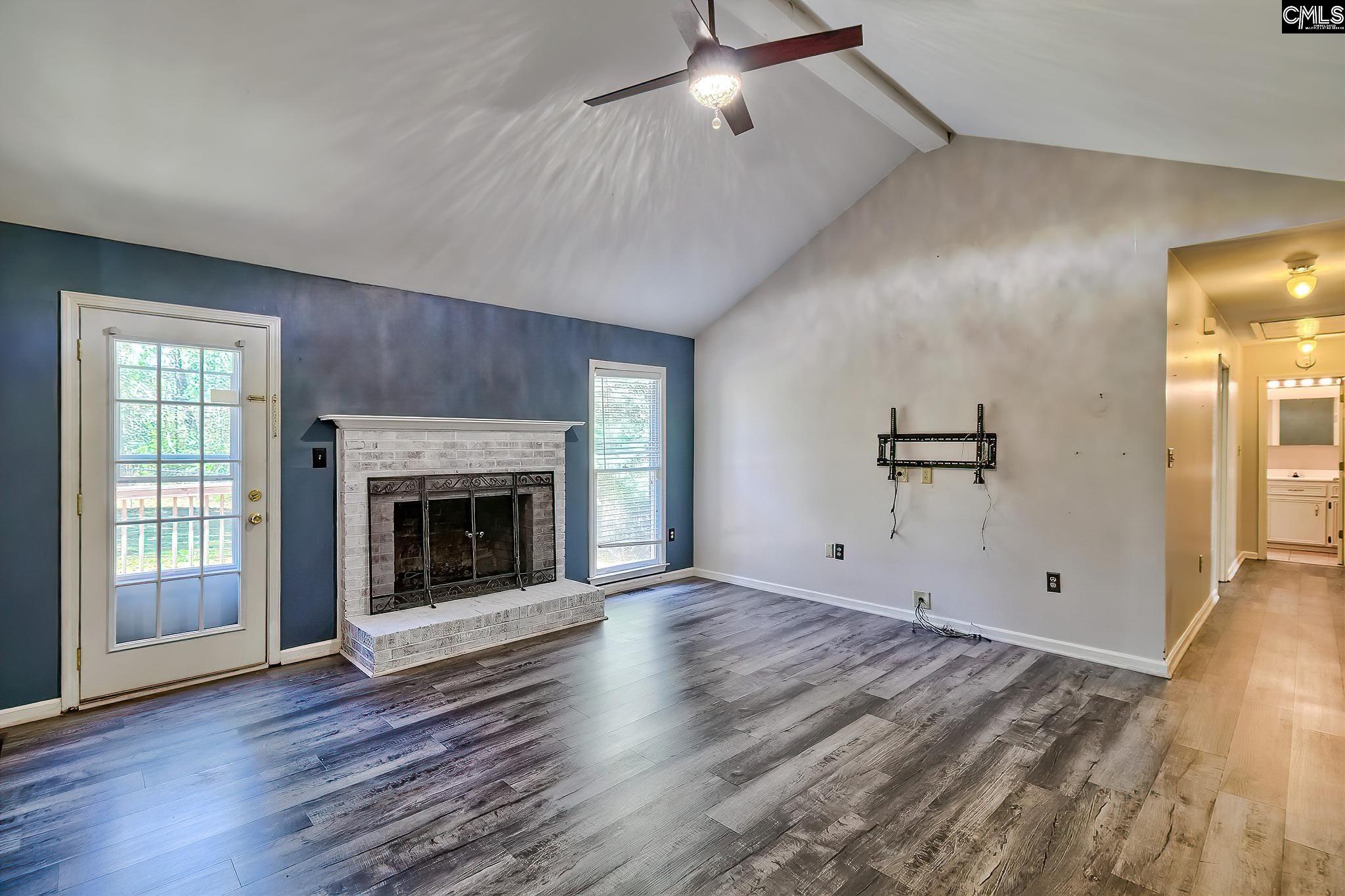 109 Hooterville Drive