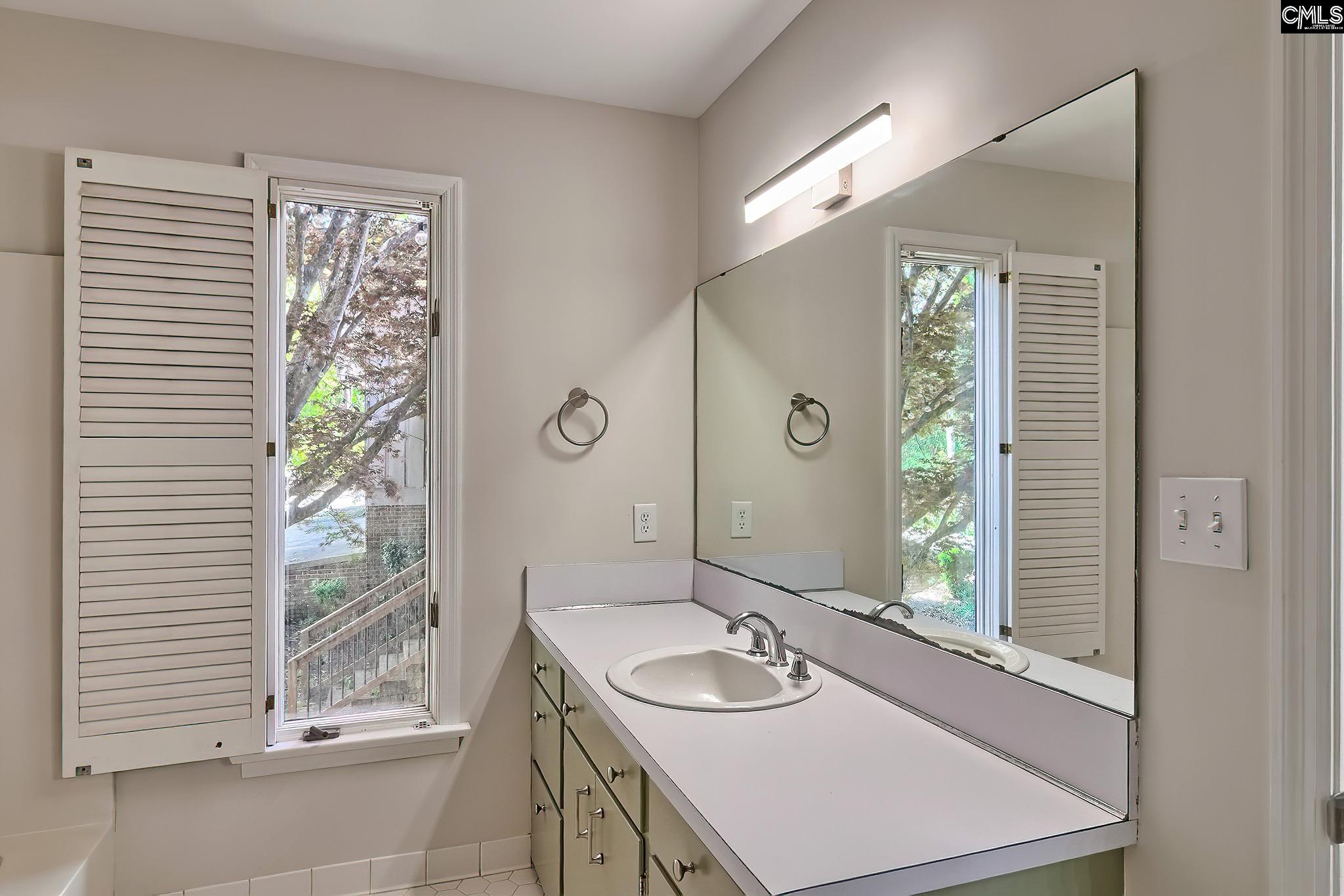 108 Middlebrook Drive