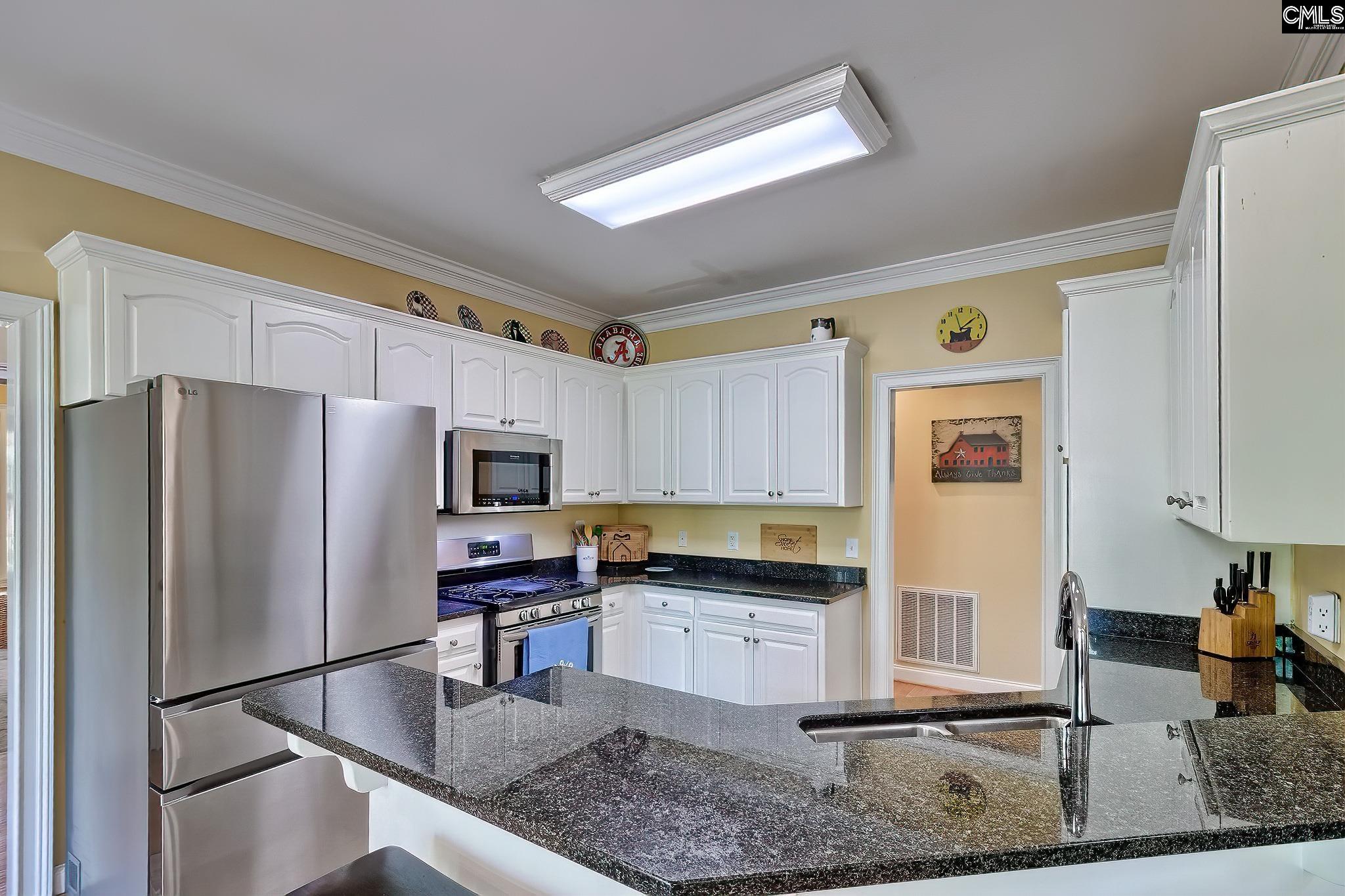 128 Leslie Loch Lane