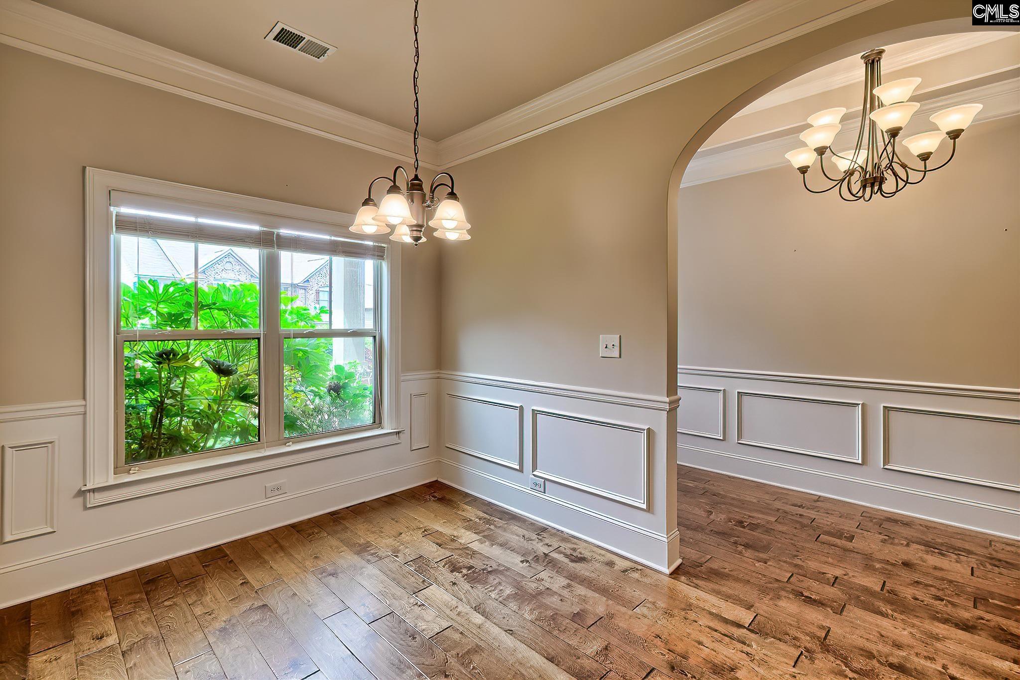 109 Saks Avenue