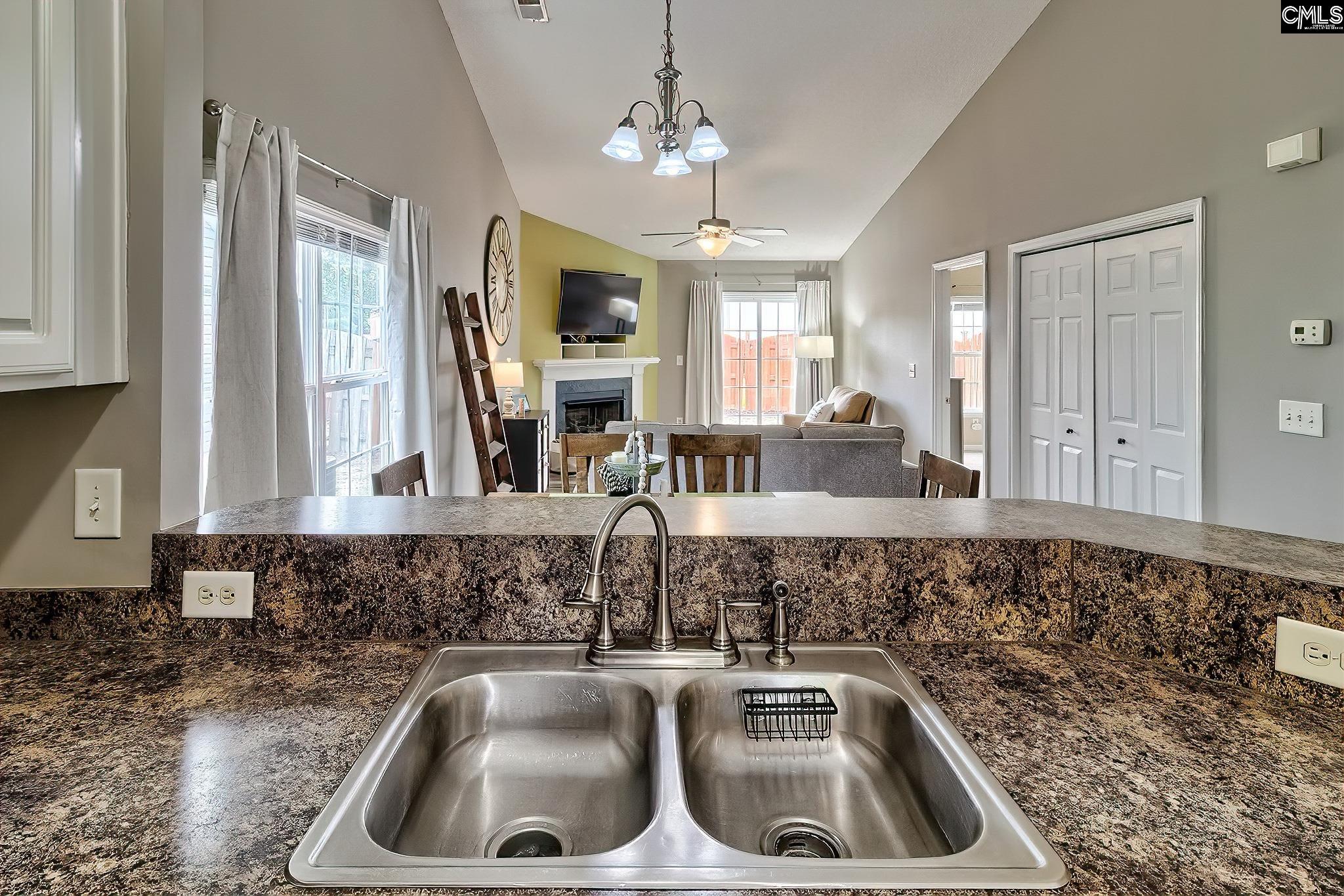 123 Courtside Drive