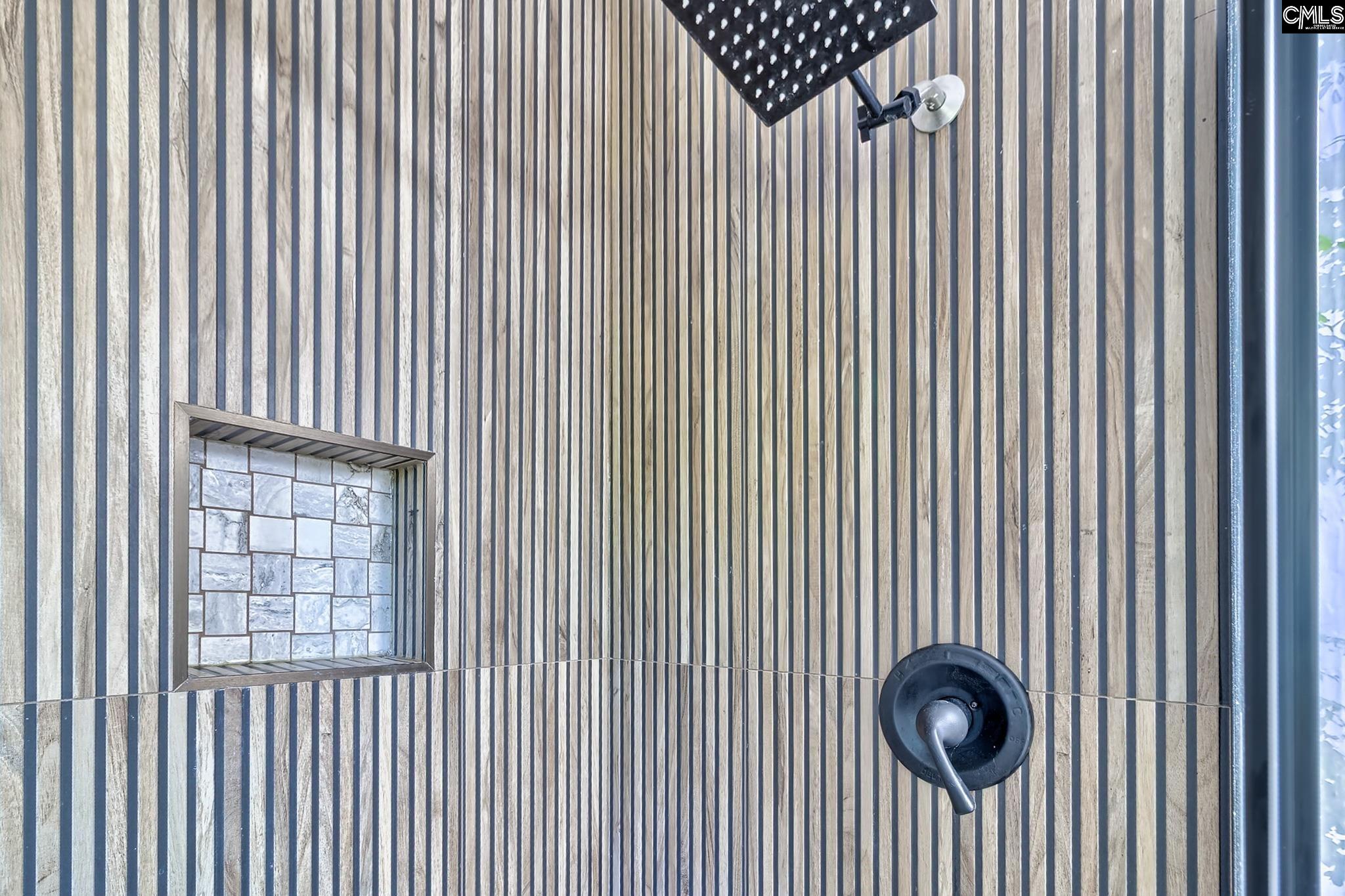 425 Yachting Road