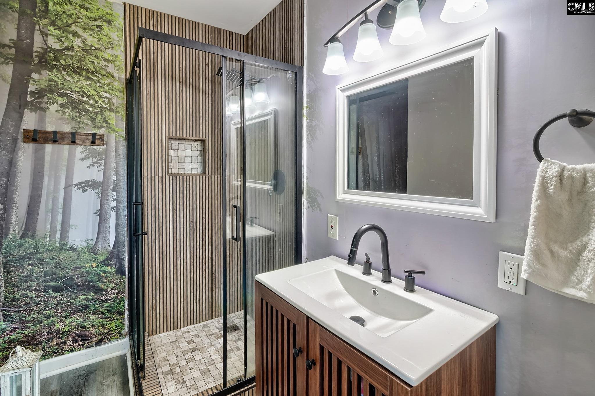 425 Yachting Road