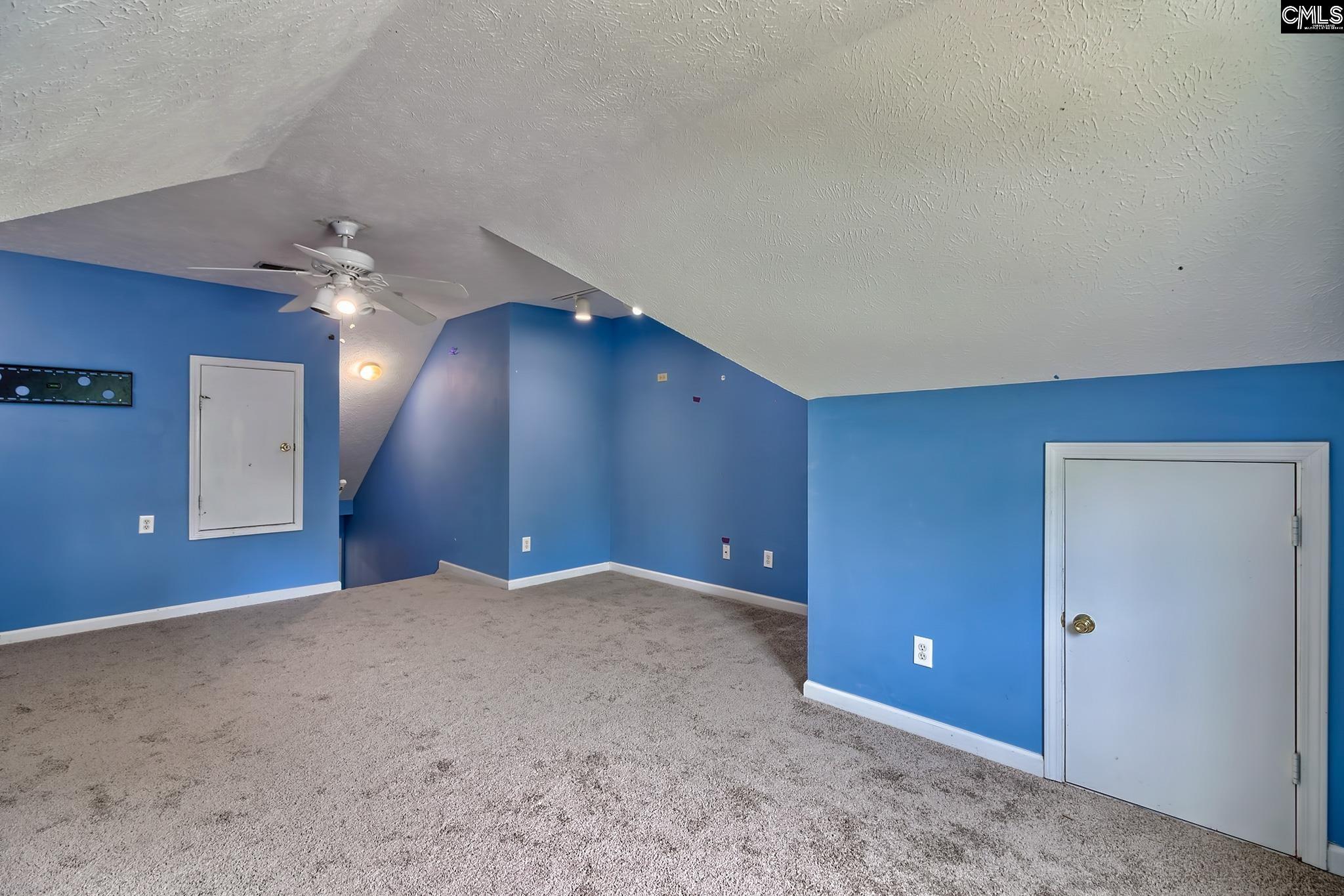 301 Knotts Circle