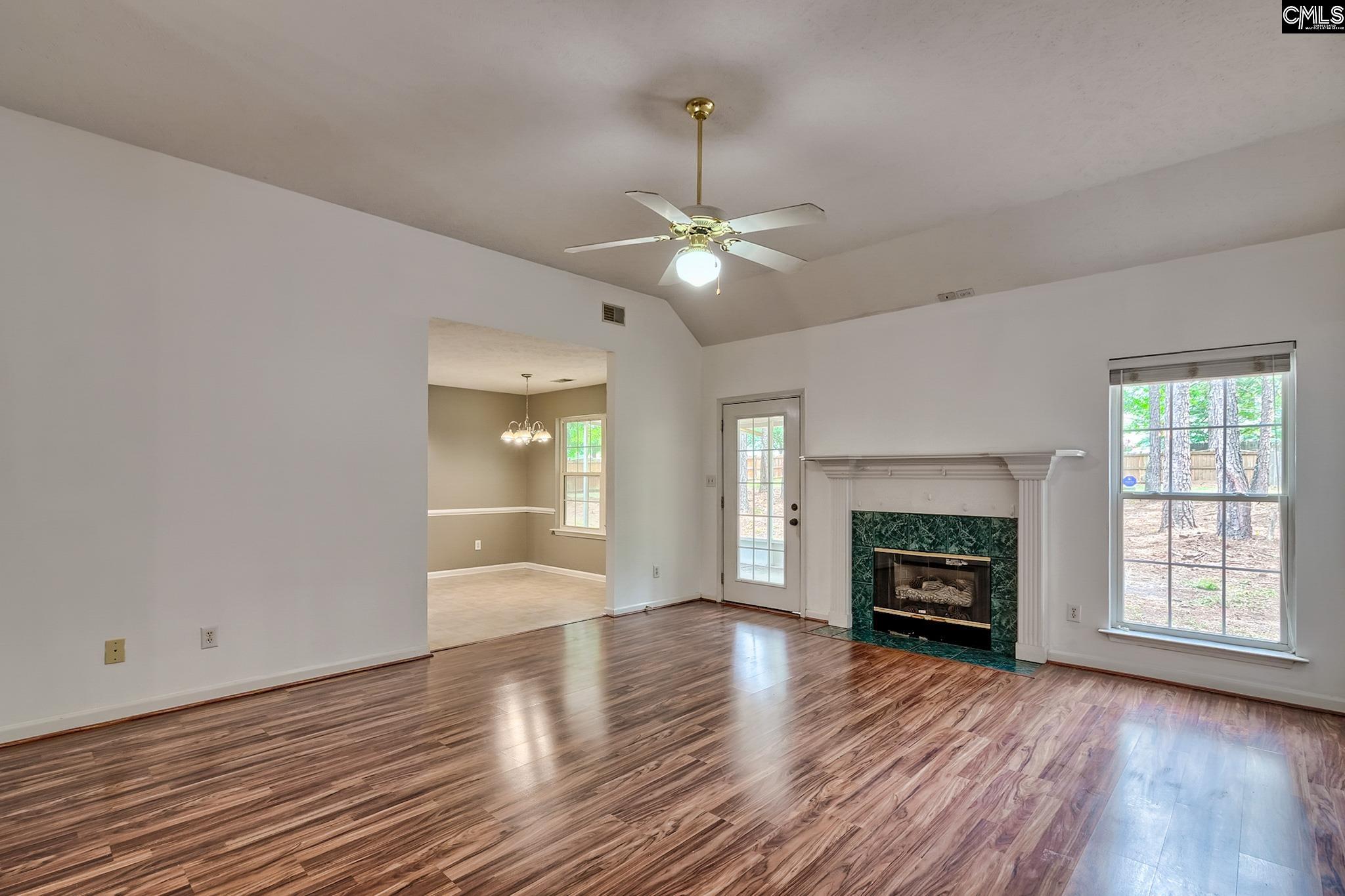 301 Knotts Circle