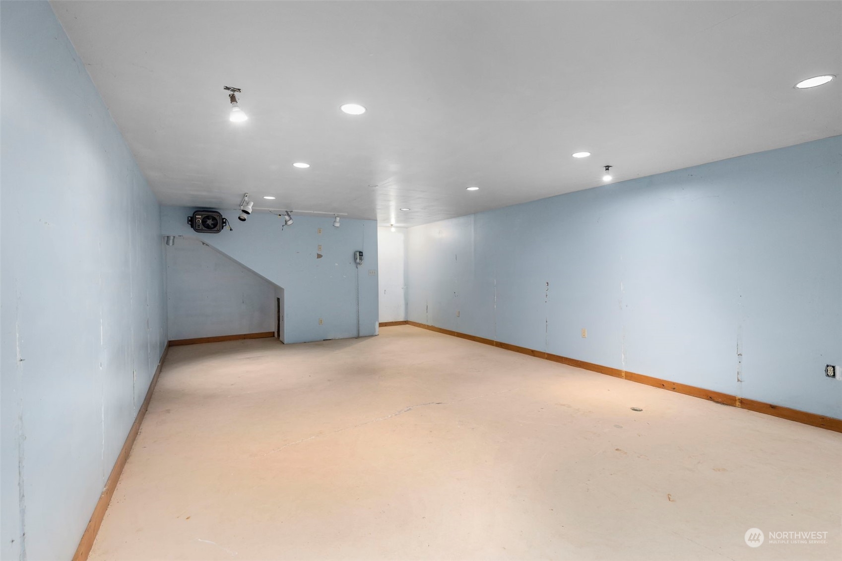 1753 NW Kekamek Drive