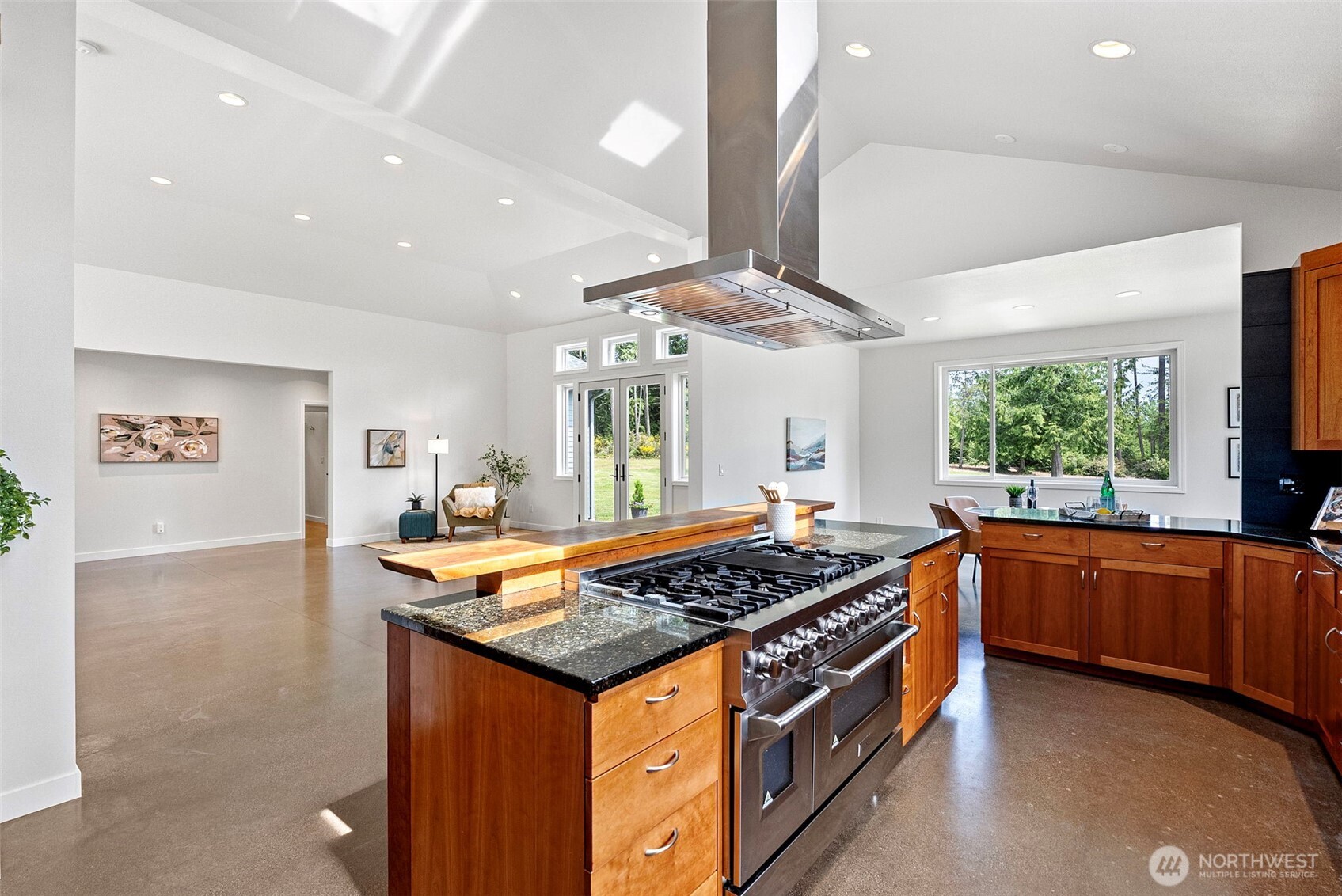 1002 NW Thompson Road