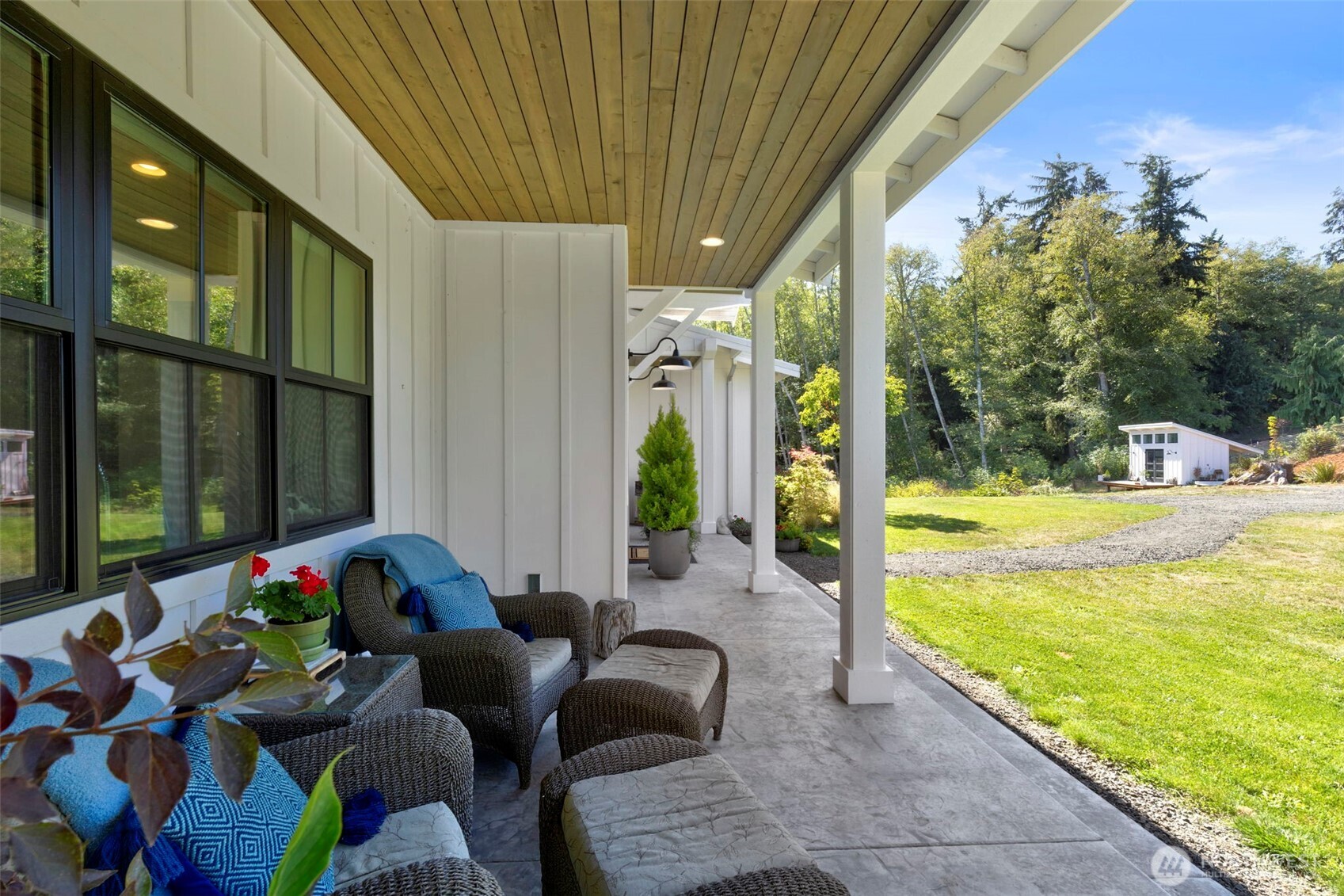 6565 NE Twin Spits Road