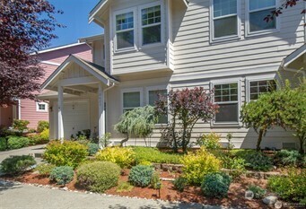 10627 NE Kingston Meadows Circle