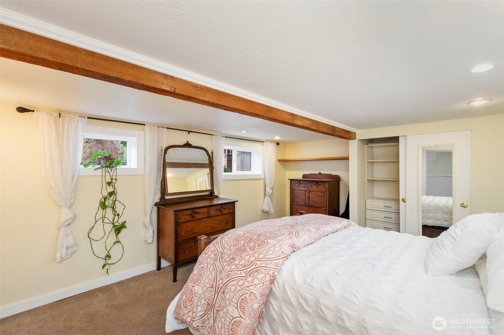 8964 NE State Hwy 104