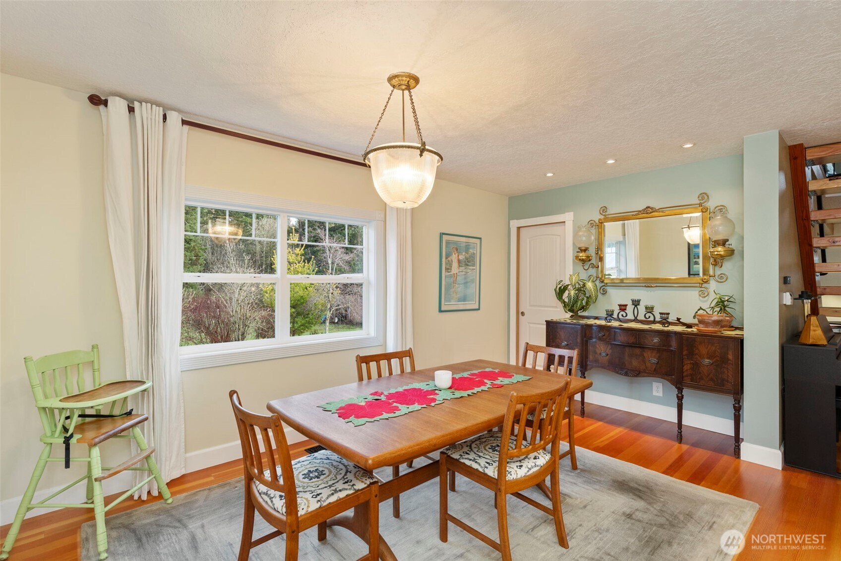 8964 NE State Hwy 104