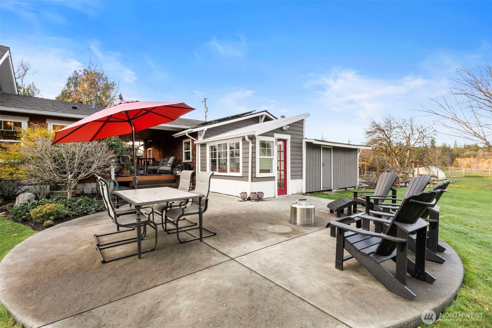 8964 NE State Hwy 104