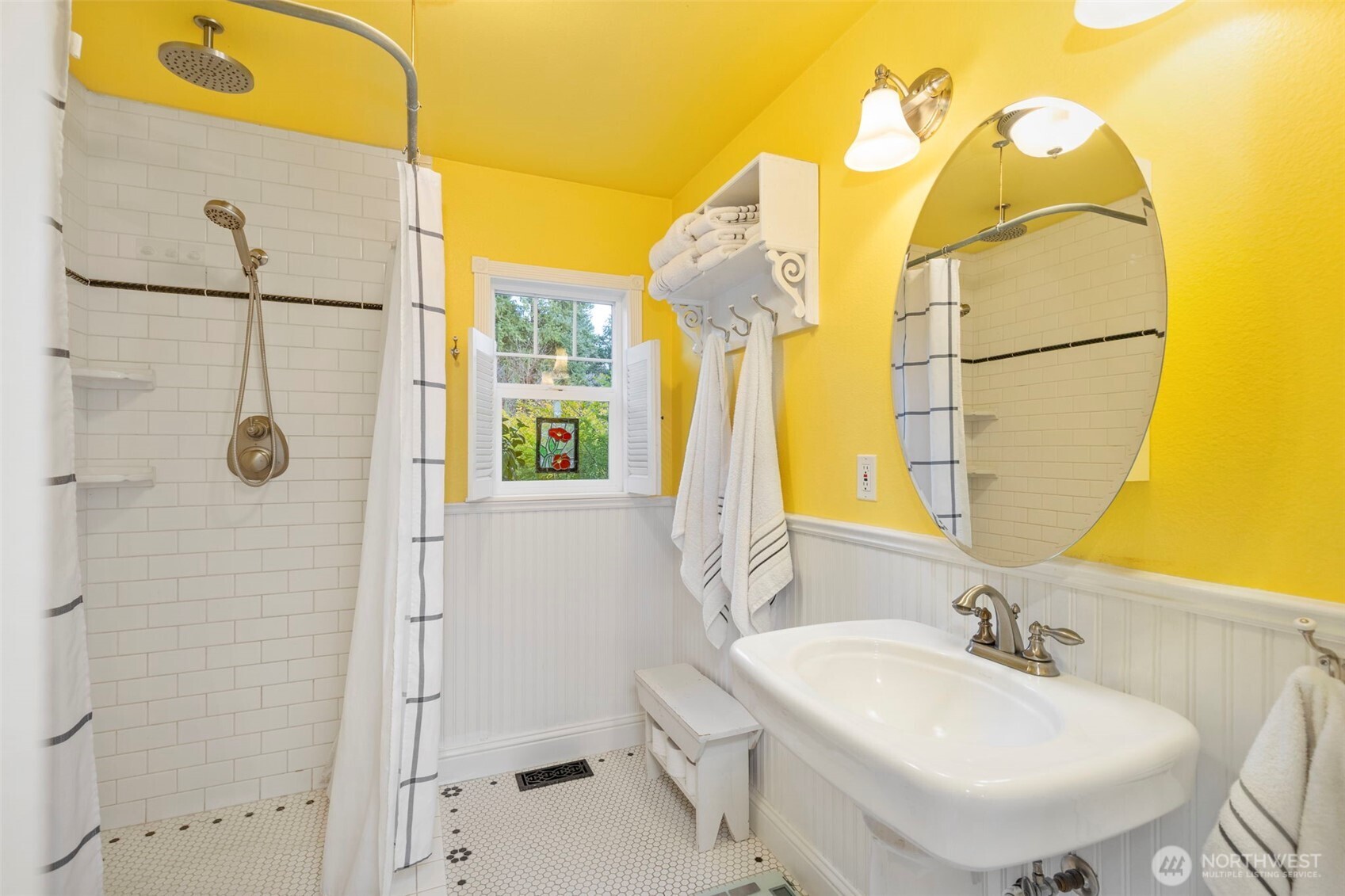 8964 NE State Hwy 104