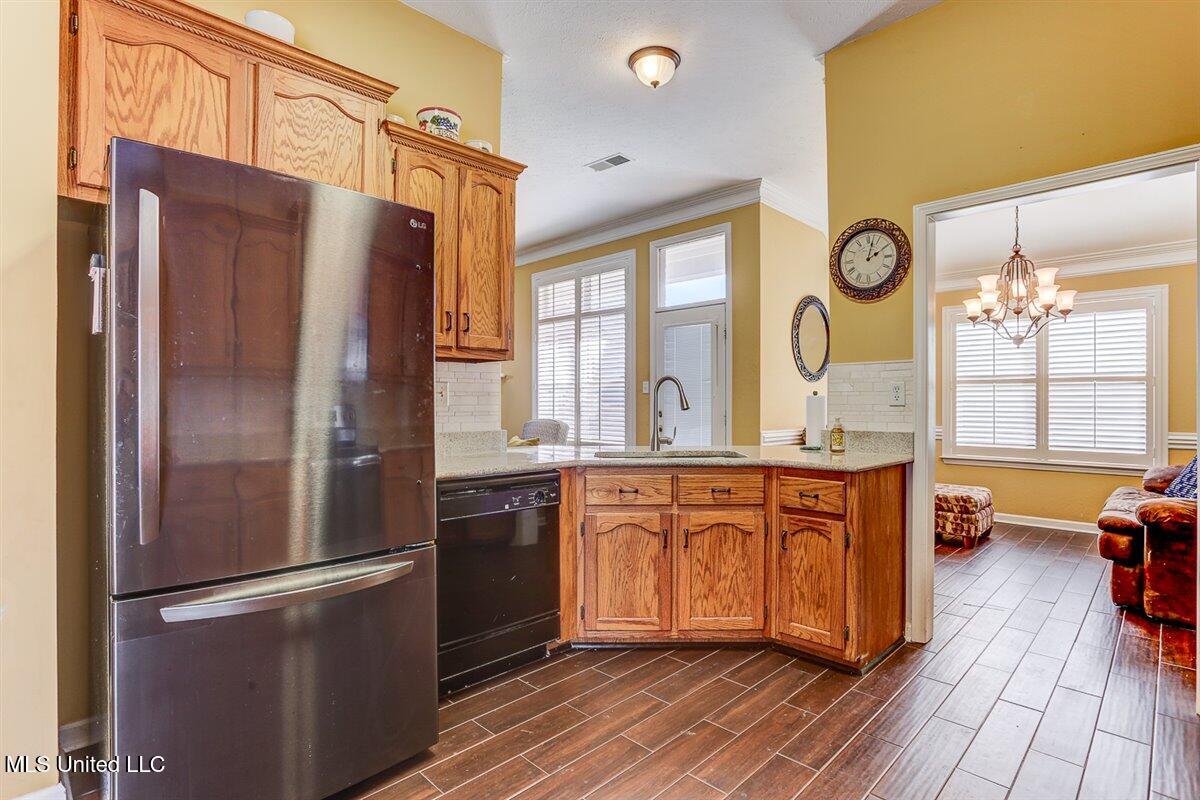 6793 N Hamilton Circle Circle