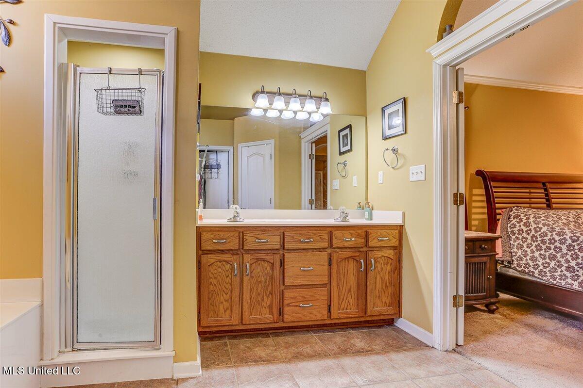 6793 N Hamilton Circle Circle