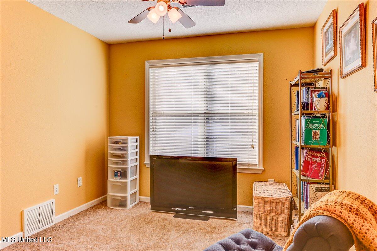 6793 N Hamilton Circle Circle