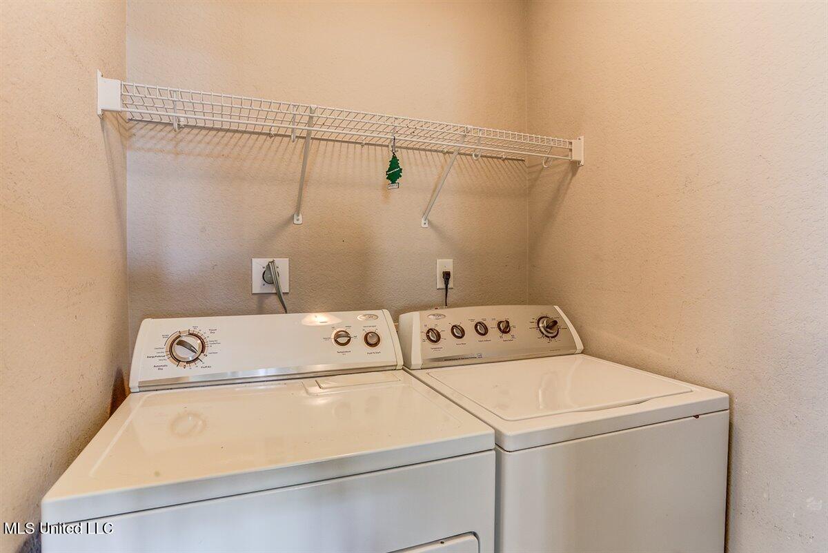 6793 N Hamilton Circle Circle