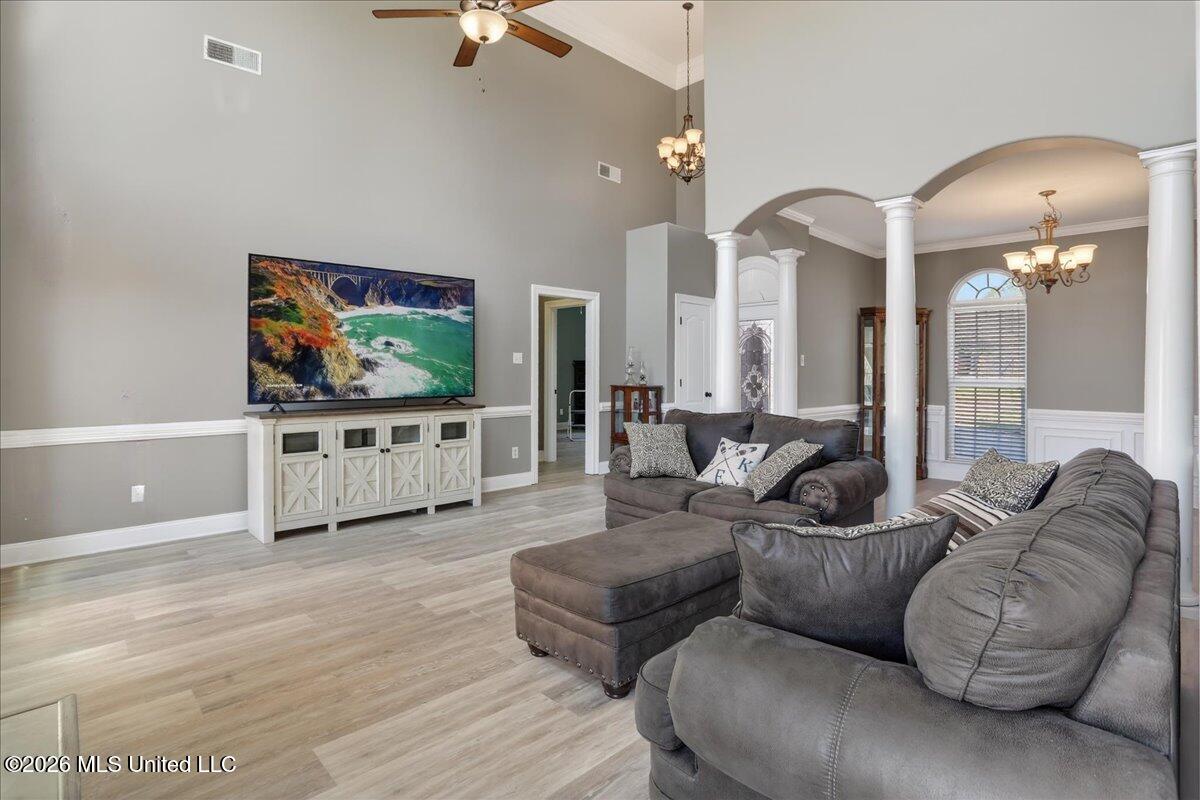 1203 Lake View Drive