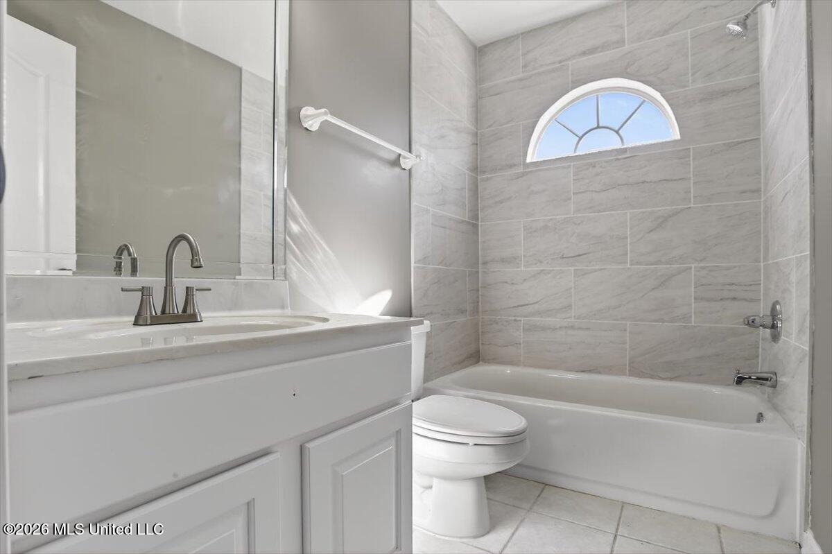 1203 Lake View Drive