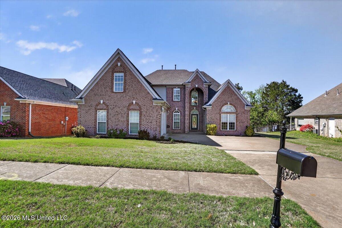 1203 Lake View Drive