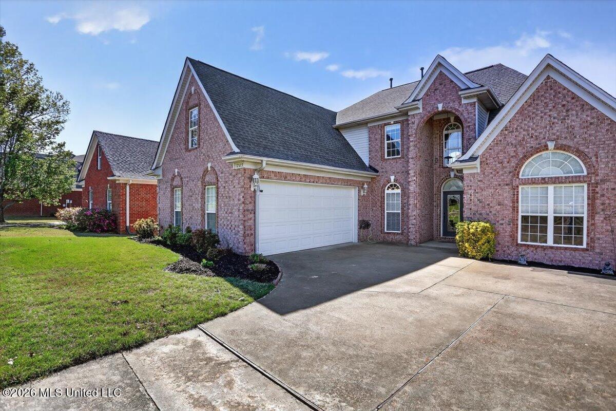1203 Lake View Drive