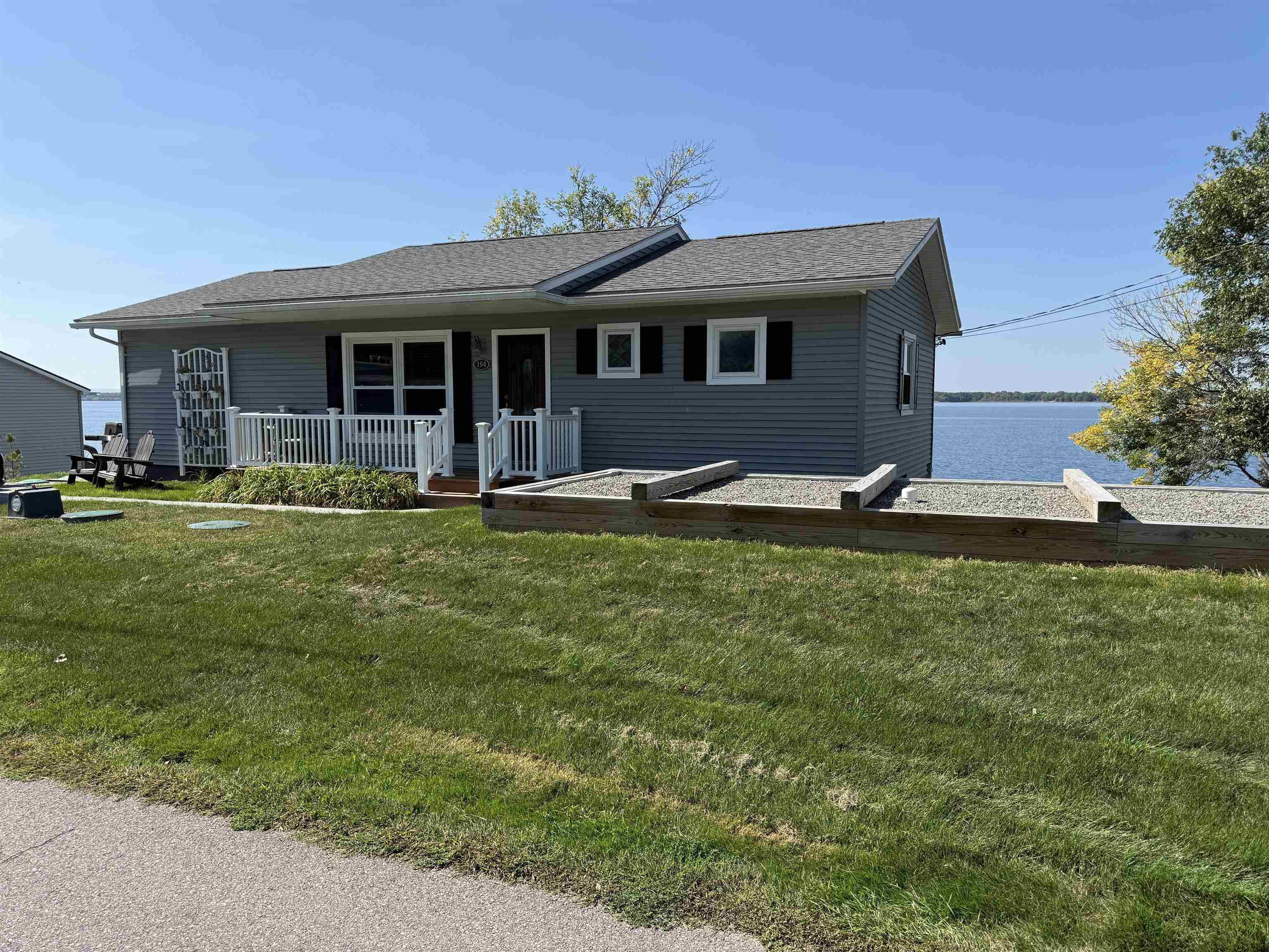 194 Lakewood Drive