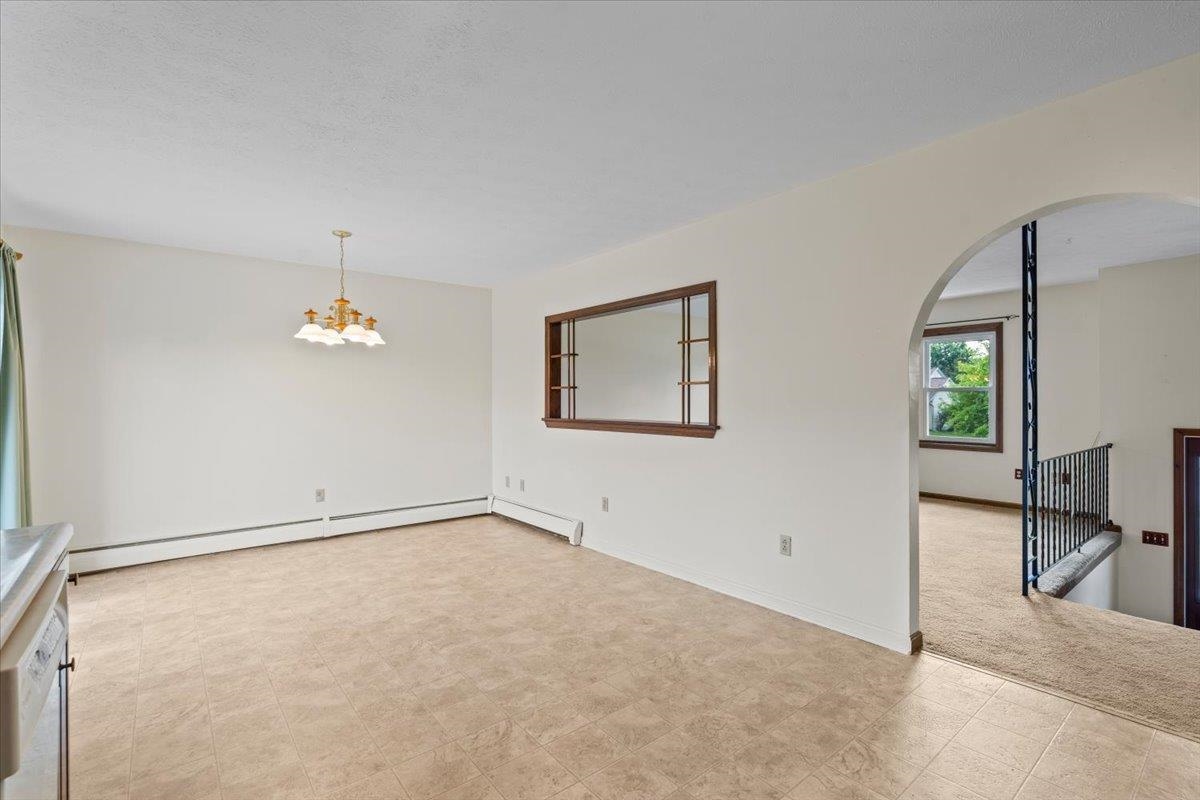 17 Meadowbrook Lane