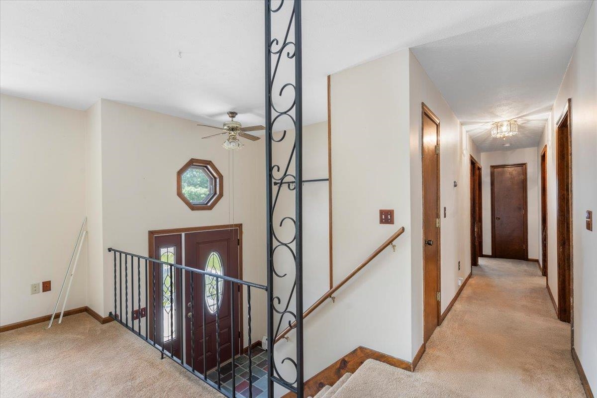 17 Meadowbrook Lane