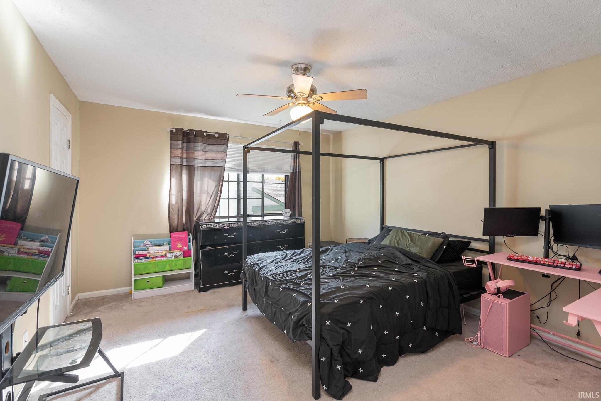 1206 Blue Jay Drive